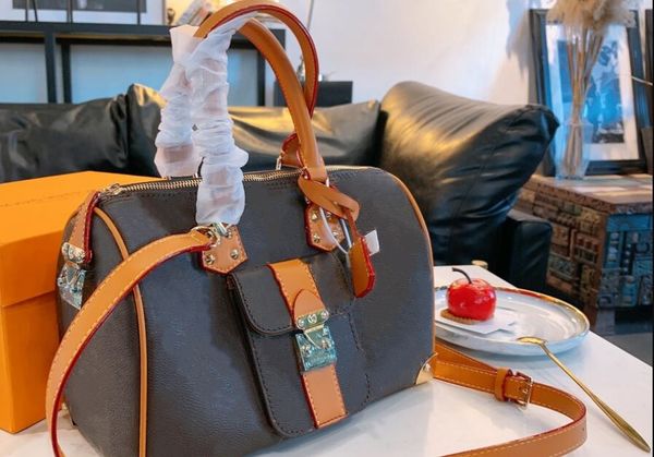 

luxury classic brown portable postage bag classic style fashion ladies shoulder bag ladies handbag quick portable dust bag 30cm
