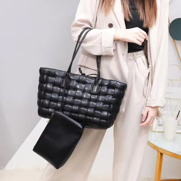 

new designer pu leather big tote for women padded plaid handbags female daily shoulder bag large travel bag purses c0121