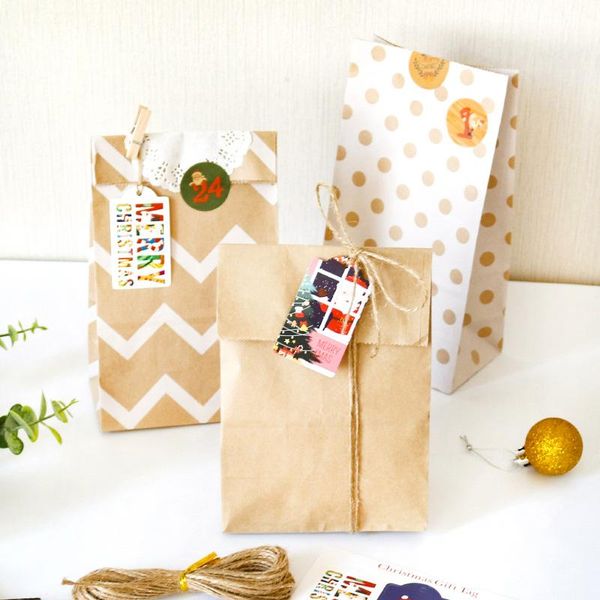 

1 set/ 24pcs christmas candy gift bags, cookies packaging paper bags, party supplies with stickers, tags and ropes