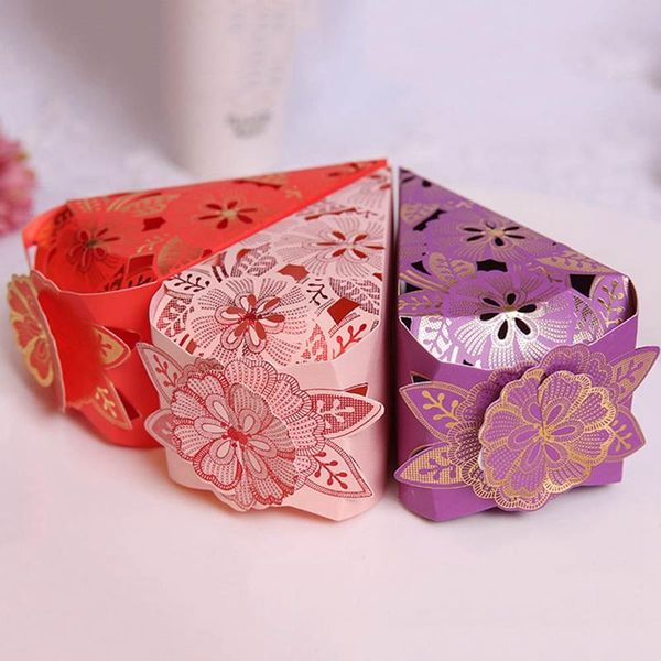 

10pcs/lot carved hollow gold foil cake cute candy box wedding favor marriage cajas baby shower gift box packaging 2 colors