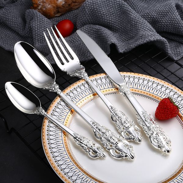 24 pcs / set Luxo Silver Cutlery Set Dinnerware Set Talheres Talheres de Talheres Jantar Forquilha Faca Colher Spoon Shipping Y200111