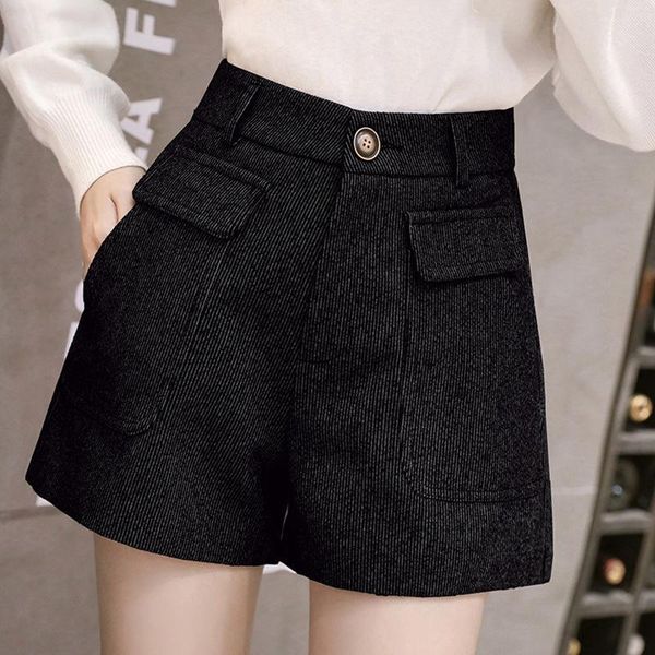 

2021 new autumn women high waist shorts female fashion solid korean styles button wide leg wool basic casual shorts q173, White;black