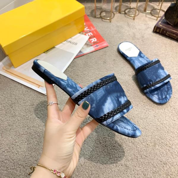 

classic sandals fashion slippers latest customized massage women shoes beach home leisure slipper belt box size 35-41, Black