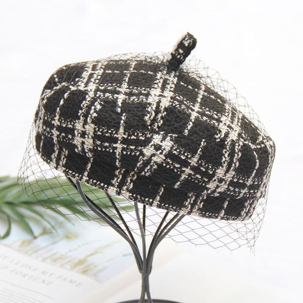 

casquette 2019 autumn and winter black and white plaid mesh berets lady elegant lady painter hat newsboy hats btm05 h bbymml