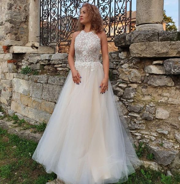 

sleeveless floor length wedding dresses a line new 2021 lace appliuqes vestidos de novia stunning vintage simple lady bride dress, White