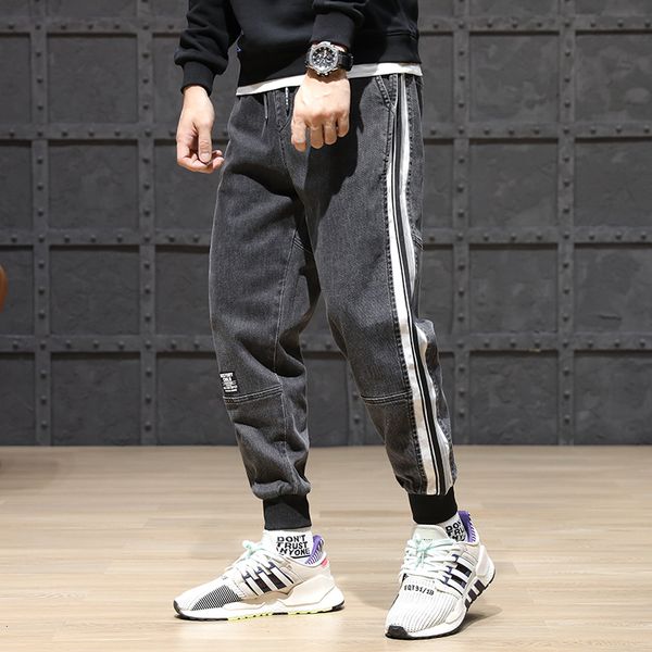 

2021 new fashion streetwear loose fit side stripe deseigner denim cargo pants spliced harem trousers hip hop jeans men joggers o3io, Blue