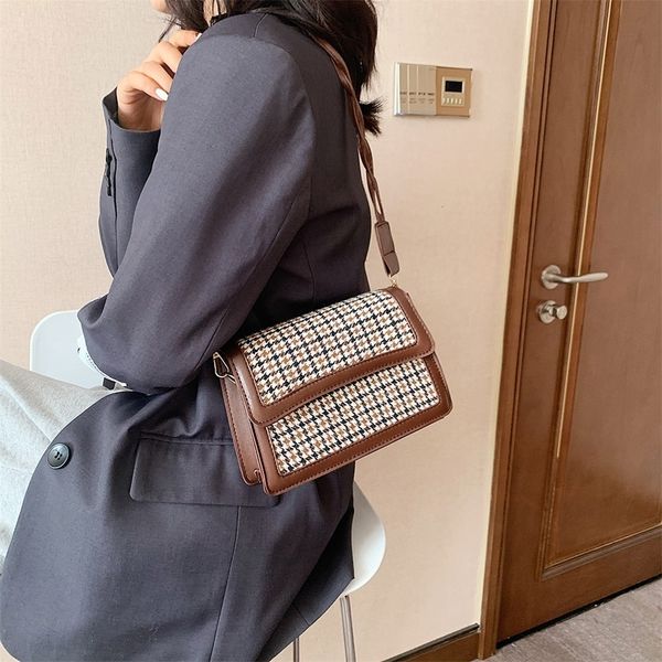 

vintage splicing pu linen crossbody bag ladies plaid pattern flap commuter satchel flap woven strap satchels