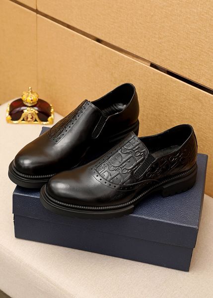

2022 men's party wedding dress shoes business elegant brand designer flats gentlemen walking comfortable loafers size 38-45, Black
