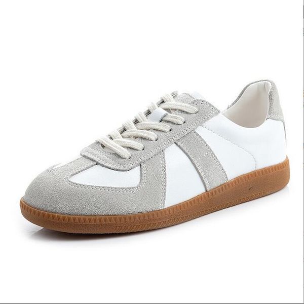 

2022 new casual women's soles sports all-match tide shoes spring white shoes