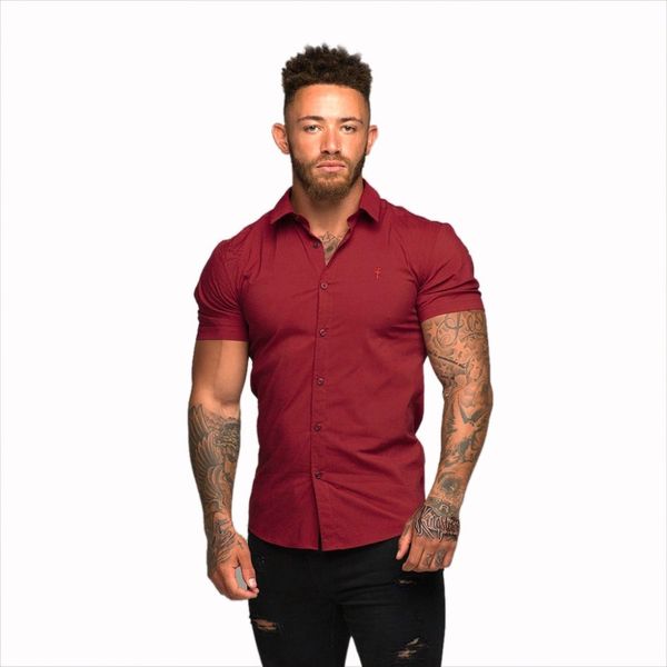 Moda europea Uomo Camicie formali Cotone Lino Estate Maschile Manica corta Abito da lavoro Abiti casual Vino rosso Colletto rovesciato C1212