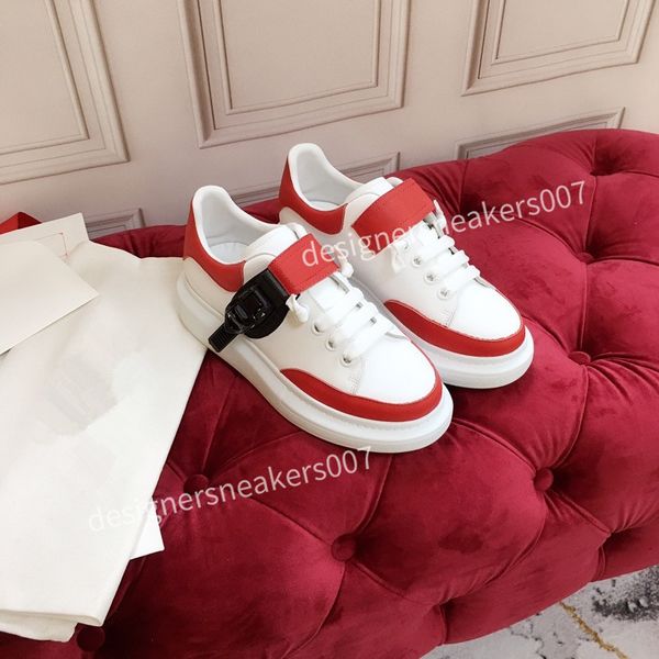 

2021lace up platform oversized sole sneakers white black casual hc191003