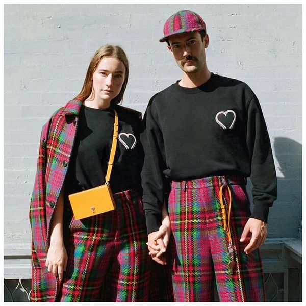 

european fashion brand embroidered flocking love hoodie men's and women's loose street style 100% cotton o-collar hoodie, Black