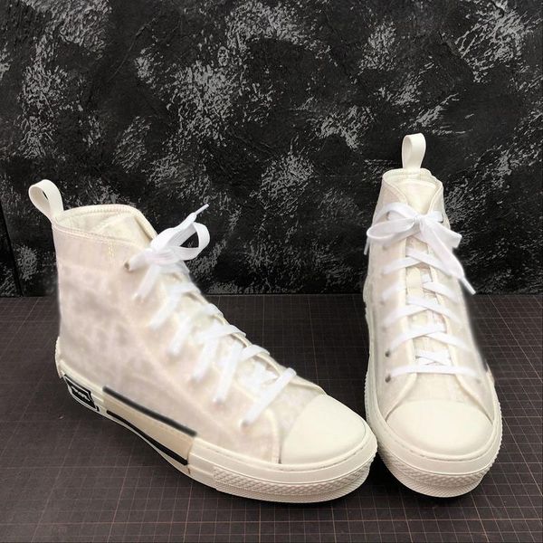 

2020 классический высококачественный высококачественный 1.1 мода новейшие технологии цветочный холст boy l дамы дамы леди низкие холсты санд, Black;red