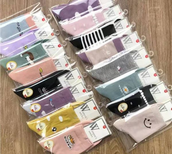 

new men's socks in the tube, pure cotton socks, women's socks, independent packaging, wholesale and 007, Black;white