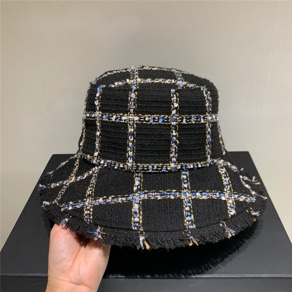 

2020 autumn new woolen fisherman hat, tassel design, small fragrance ladies fan, casual style, black and white adjustable head circumference, Blue;gray