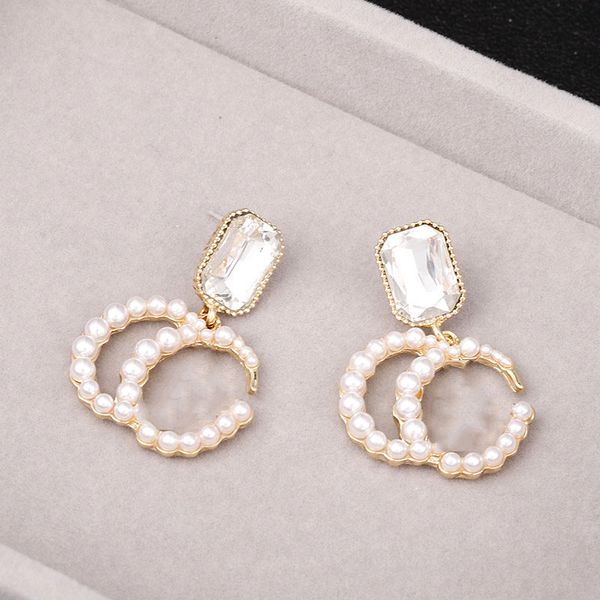 

2021 new women pearl letters ear stud earrings crystal rhinestone earring letter drop ear studs ladies designer jewelry gifts, Golden;silver