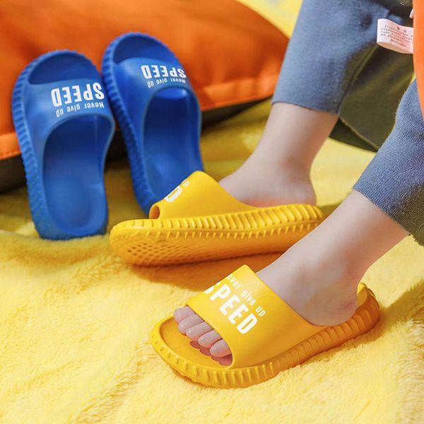 

light new super children's -10 years old antiskid boy girl soft bottom cartoon cute cool slippers simple, Black;red