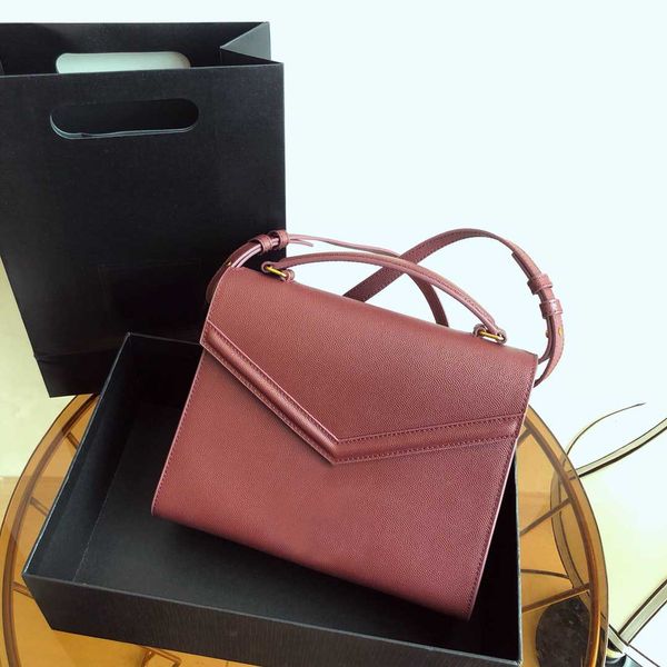 

578000 made in real leather clutch purse handbag bag woman bag shoulder bag serial number insid 602716