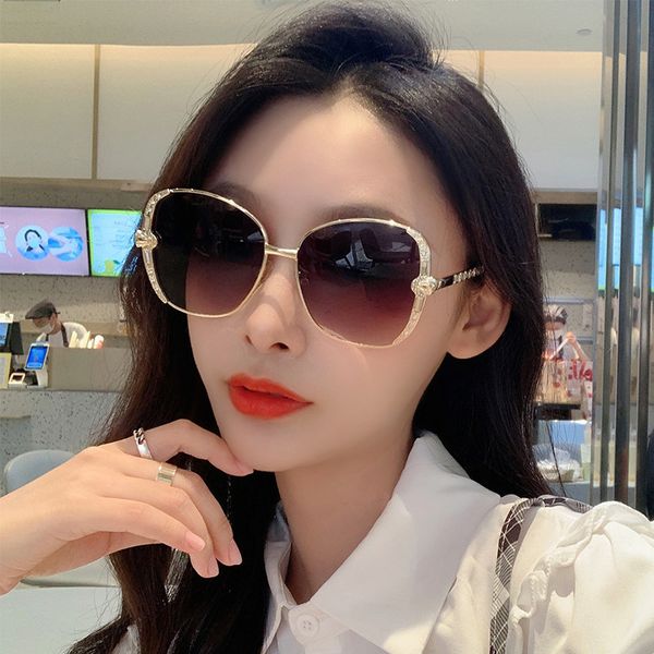 

2020 sunglasses women's fashion diamond inlaid sunglasses women butterfly fashion net red street p sunglasses 1250, White;black