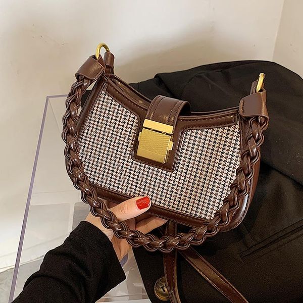 

c weave retro pu leather half moon bags for women 2021 chain shoulder handbags lady small winter cross body bag
