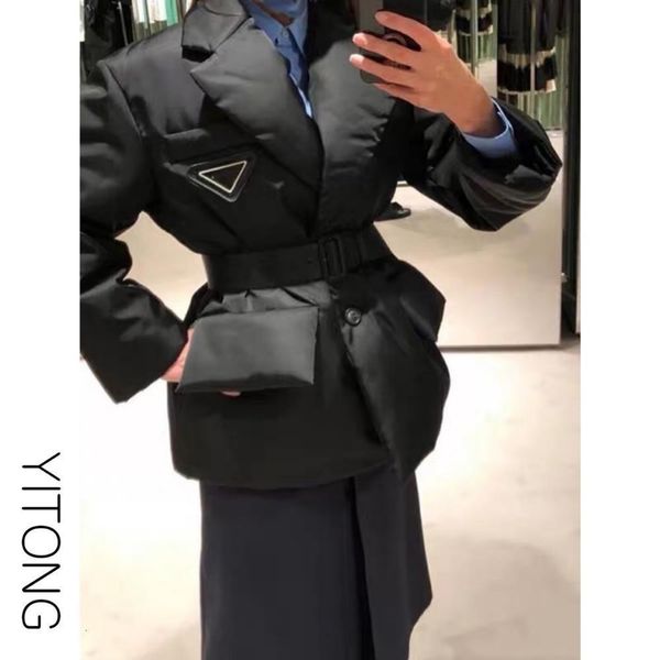 

2020 winter new suit collar black short and coat with belt waist long sleeve down padded jacket women