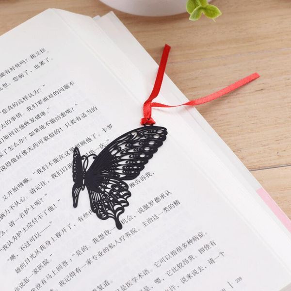 

30pcs lot hollowed out black metal bookmark bird flower butterfly feather leaf metal bookmarks with envelope as h wmtihx