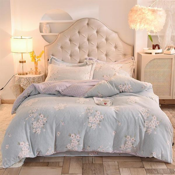

2020 new arrival high-end milk velvet printed decoration 4pcs thicken warmth sheet duvet cover winter double 1.8m bedding set1