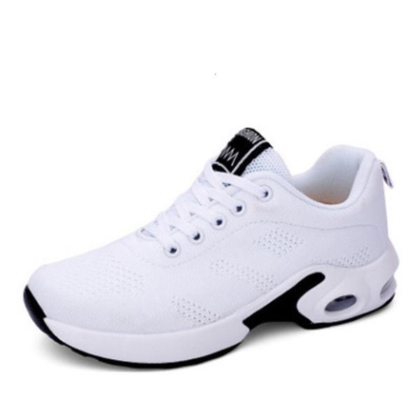 

2021 new woman spring summer light breathable sneakers mesh comfortable sports ladies vulcanized casual walk shoes training yn8j, Black;white