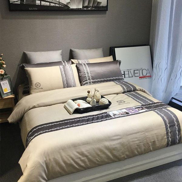 

bedding sets gxc quilts and set 6pcs luxury double bed comforters twins duvet cover  king golden jacquard