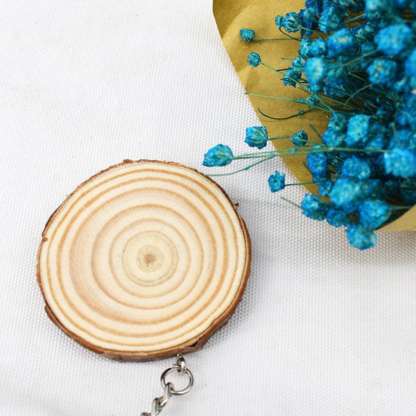 

hand-painted wooden chip key chain diy, Silver