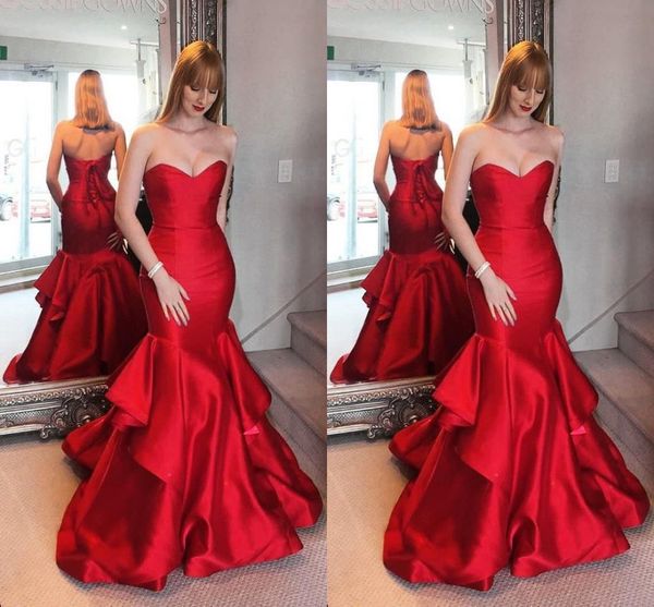 2022 Designer vermelho cetim noite vestidos formal mulheres saia camadas de sereia estilo strapless espartilho volta bairro homecoming ocasião especial vestido sem encosto