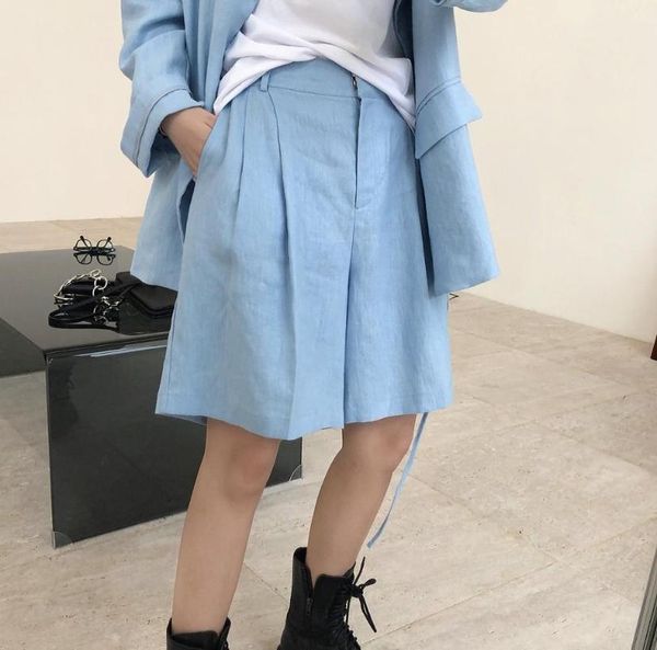 

woman shorts linen material from set with jacket, White;black