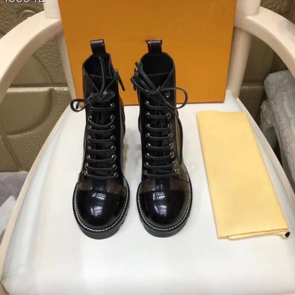 

2020 fashion high-heel boots luxury designer women boots ladies ankle boot original autumn winter short boots, Black