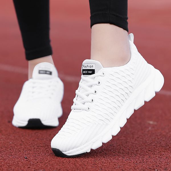 

women sneakers breathable flat shoes white lightweight comfortable casual shoes ladies lace-up chaussures femme tenis feminino 201201, Black
