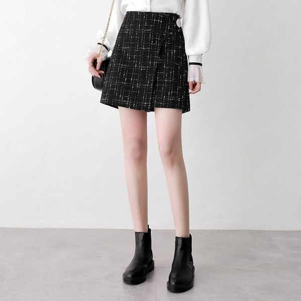

women's shorts 2021 autumn and winter models wide-legged a-line base high-waist short skirt, White;black