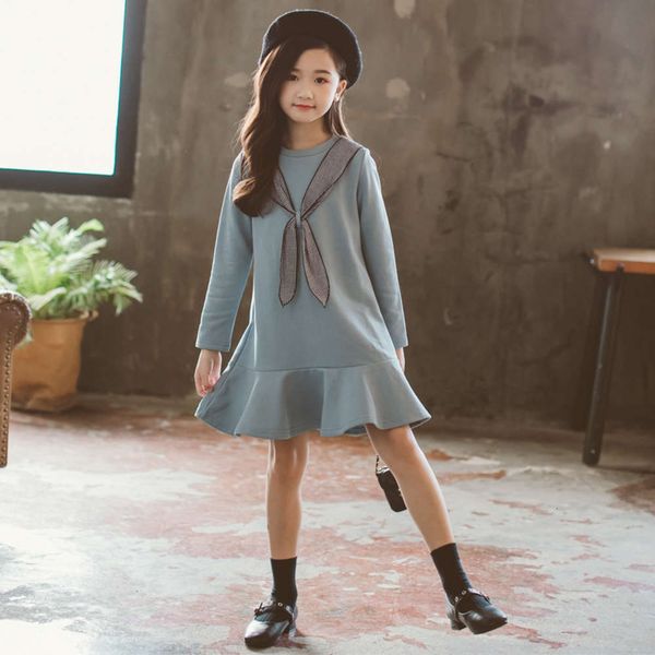 

autumn and 2020 girls' plush drs in winter, Red;yellow