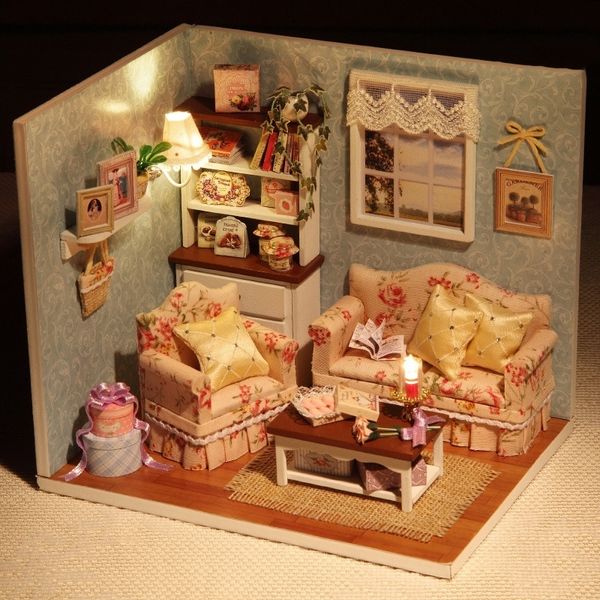

diy handmake wooden dollhouse miniature kit happy living room with cover furniture cute bedroom model girl doll house room box y200704