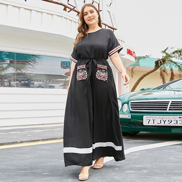 Siskakia Plus Size Vestidos de Verão Novo O Pescoço Manga Curta Maxi Vestido Preto Bordado étnica Mulheres Vestuário Grande Tamanho T200601