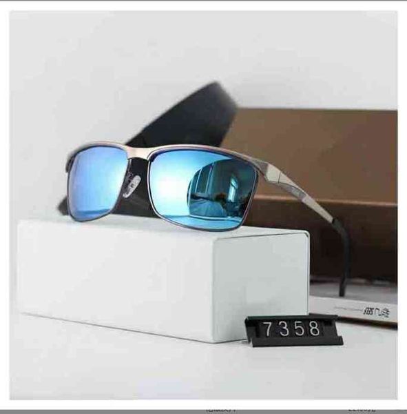 

sunglasses new men's polarized sunglasses fashion trend box color film glasses twocolor electroplated 735, White;black