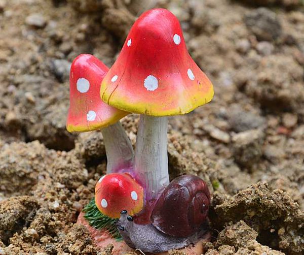

decorative objects & figurines resin similation frog snail hedgehog mushroom miniature micro landscape diy gardening bonsai sculpture garden