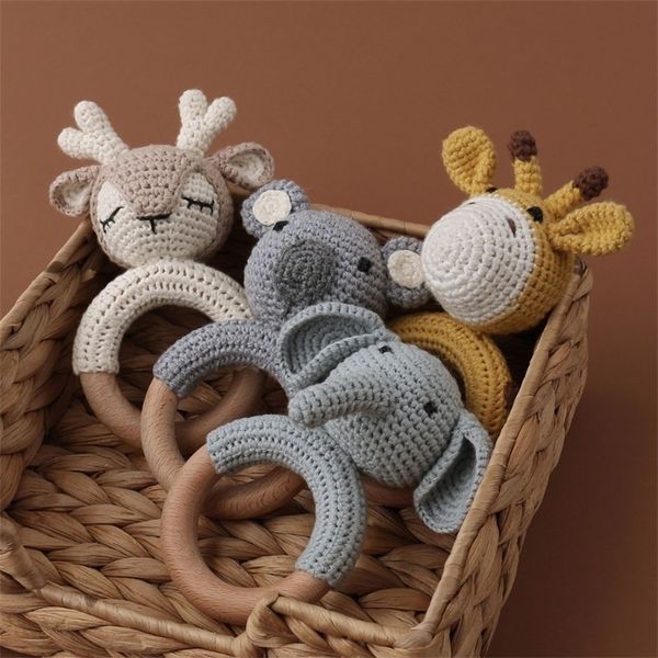 Baby Teether Brinquedos De Madeira Pram Crib Anel Crochet Chocalho 220216