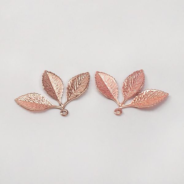 

20pcs 31x2m metal filigree leaf pendants gold silver color floating charms accessoies for diy jewelry making lead nickel h jllggs