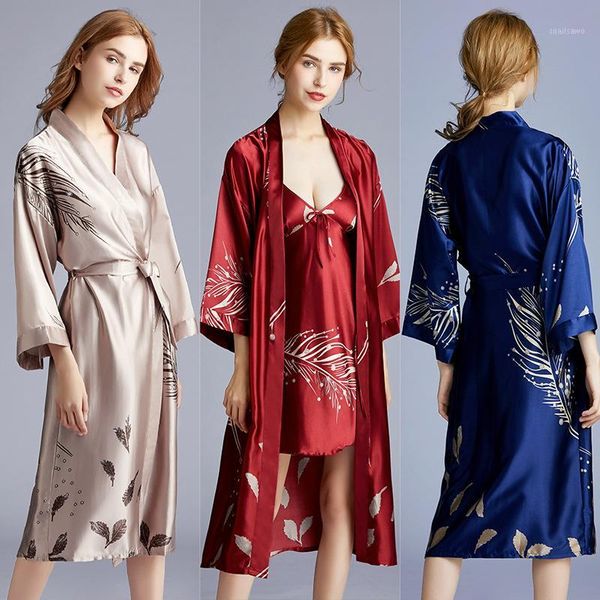 

2020 silk kimono robes women nightwear rayon robe floral women nightwear casual kimono bath gown lady wedding dress1, Black;red