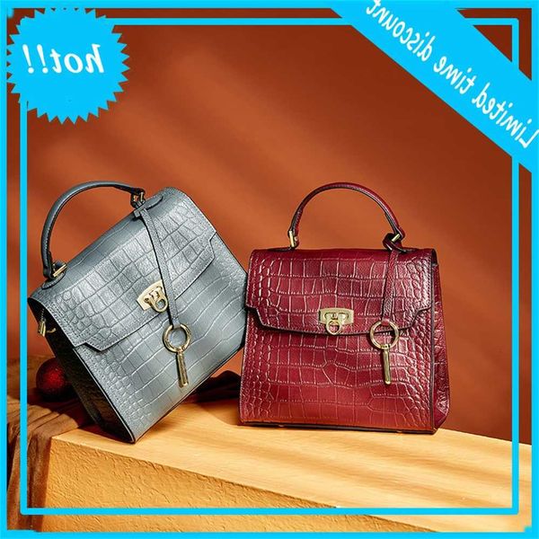 

2021 new one shoulder messenger kelly fashion head leather bag women's handbag