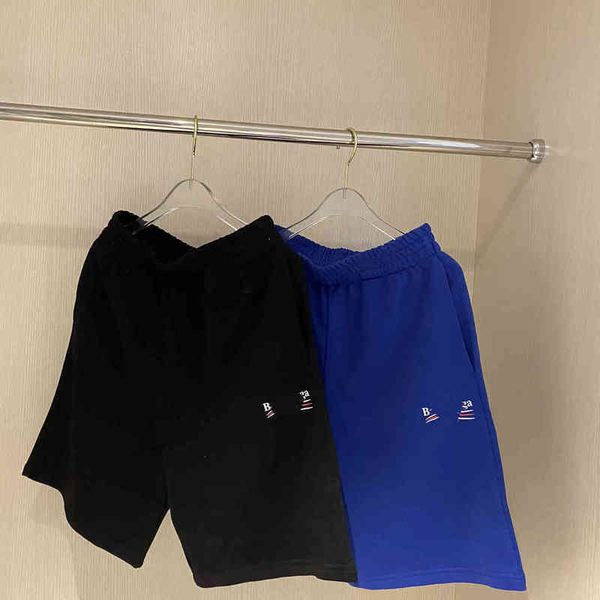 

2022 factory wholesale new pair summer paris family cola wave letter print men's and women's shorts, White;black
