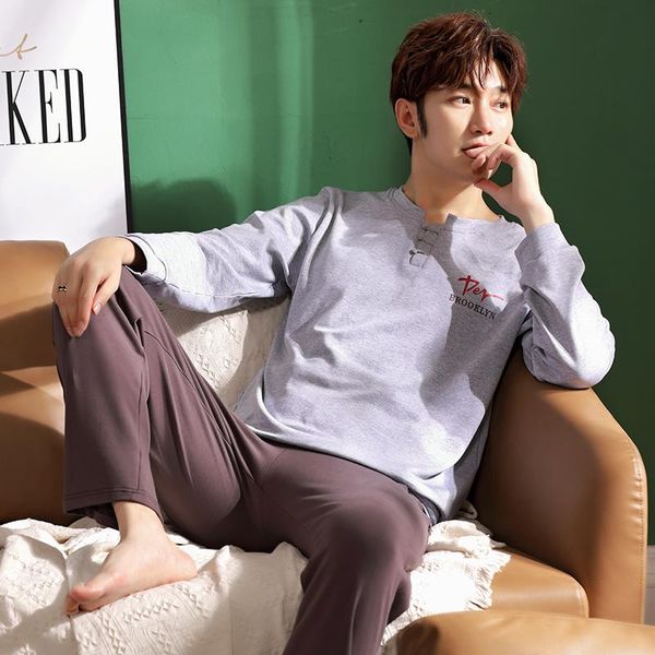

men's sleepwear style pullover pajamas in autumn and winter, Black;brown