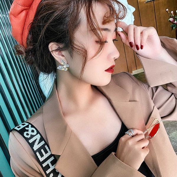 

zircon korean butterfly 925 women's silver needle jewelry art model net red simple new earrings