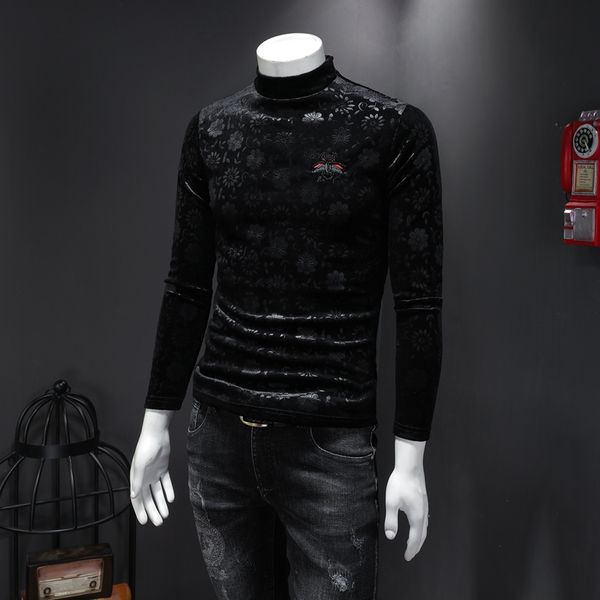 

2020 new gold velvet long-sleeved t-shirt men's high-neck padded base shirt embroidered little bee plus size warm compassionate shirt, White;black