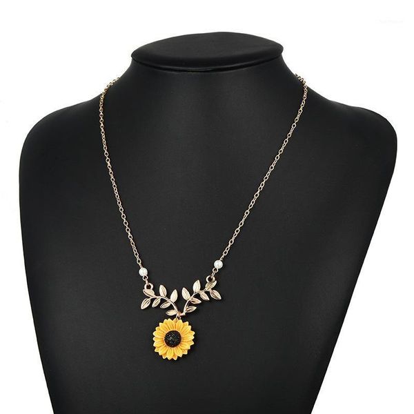 

women's sunflower pearl pendant necklace fashion creative jewelry cute sweater necklace clothes accessories party holiday gift1, Golden;silver