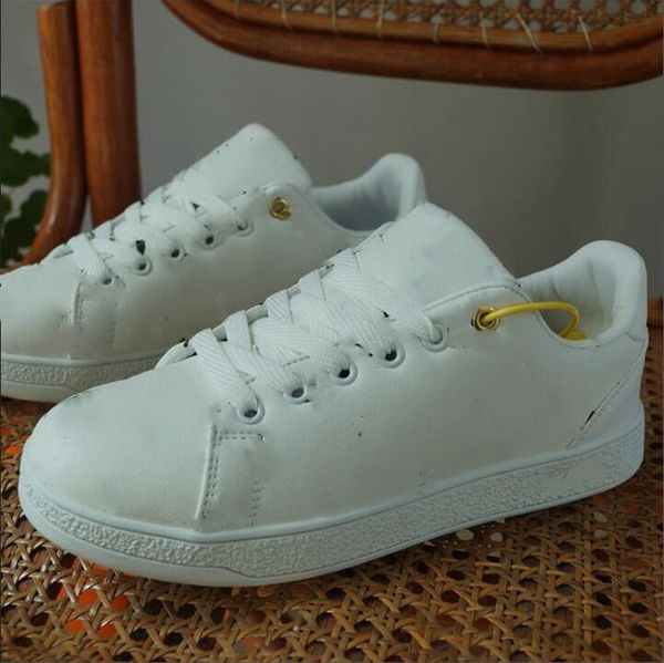 

wholesale cork for men&women one casual shoes low cut high cut all white black colour casual sneakers size 36-44, Black;red